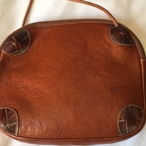 Vintage FURLA Crossbody!